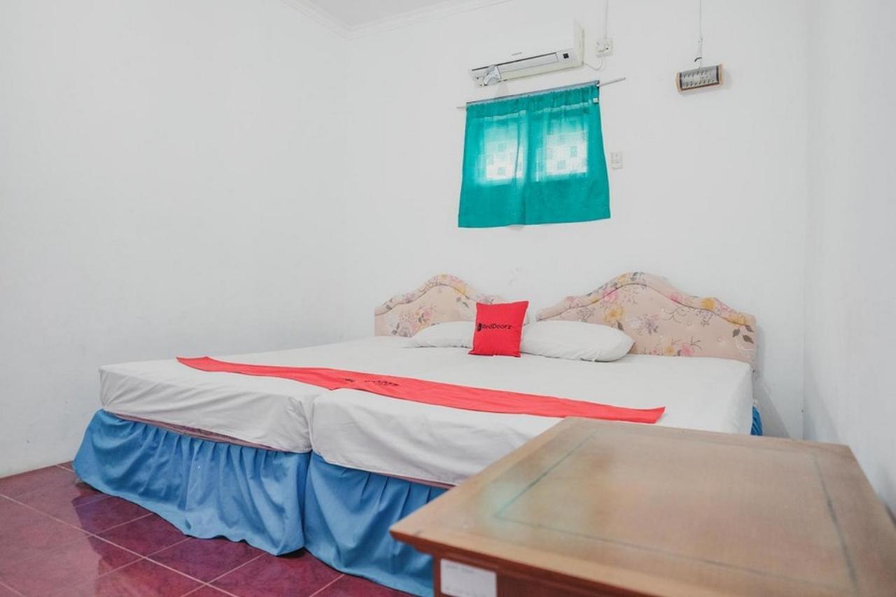 Reddoorz Near Pantai Florida Anyer Hotel Serang Exterior photo