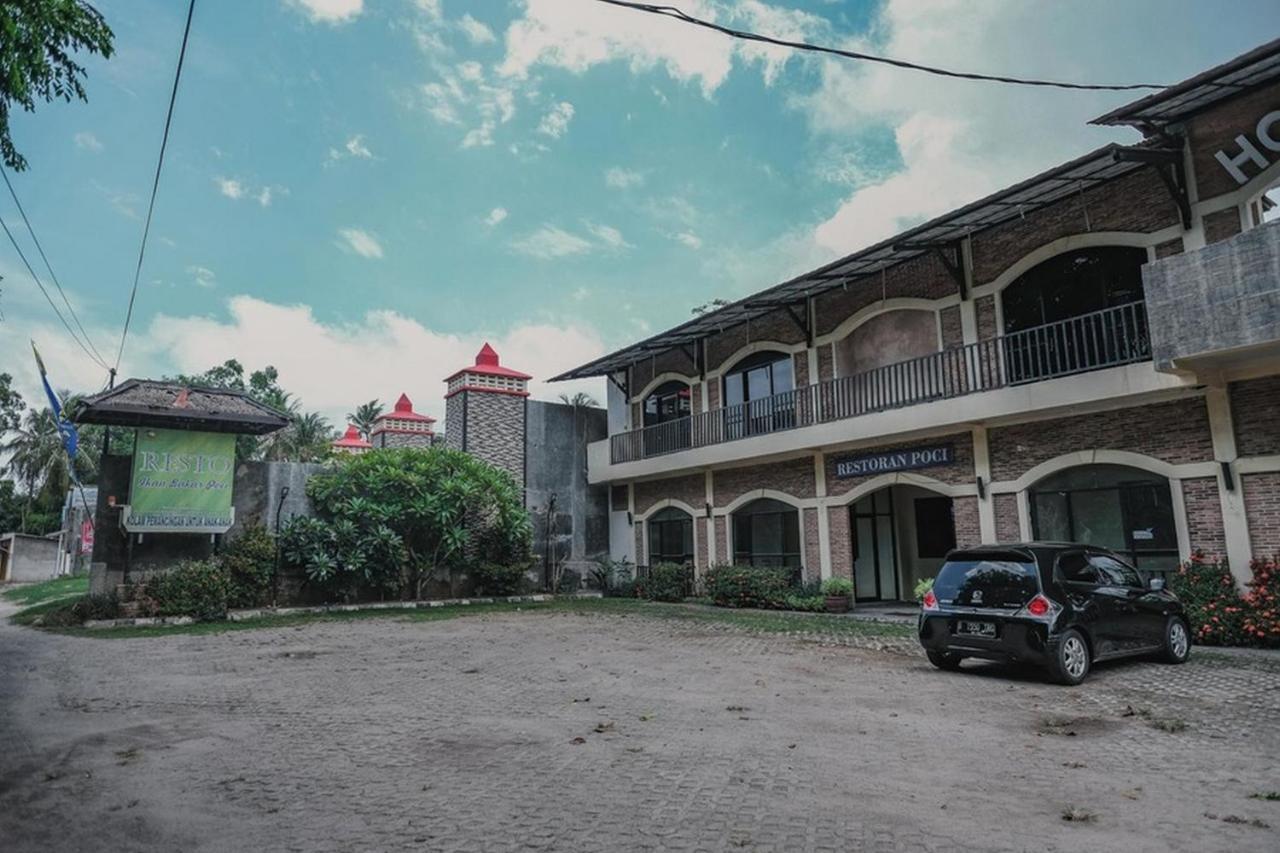 Reddoorz Near Pantai Florida Anyer Hotel Serang Exterior photo