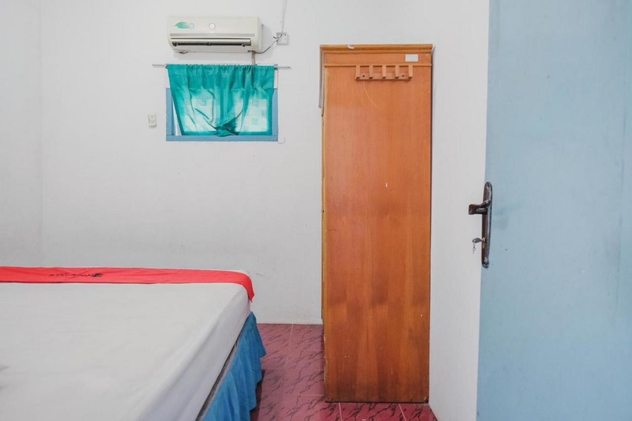 Reddoorz Near Pantai Florida Anyer Hotel Serang Exterior photo