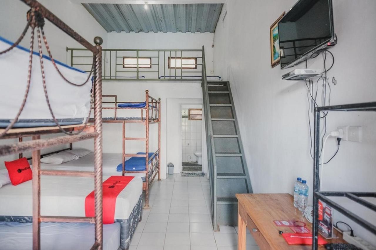 Reddoorz Near Pantai Florida Anyer Hotel Serang Exterior photo