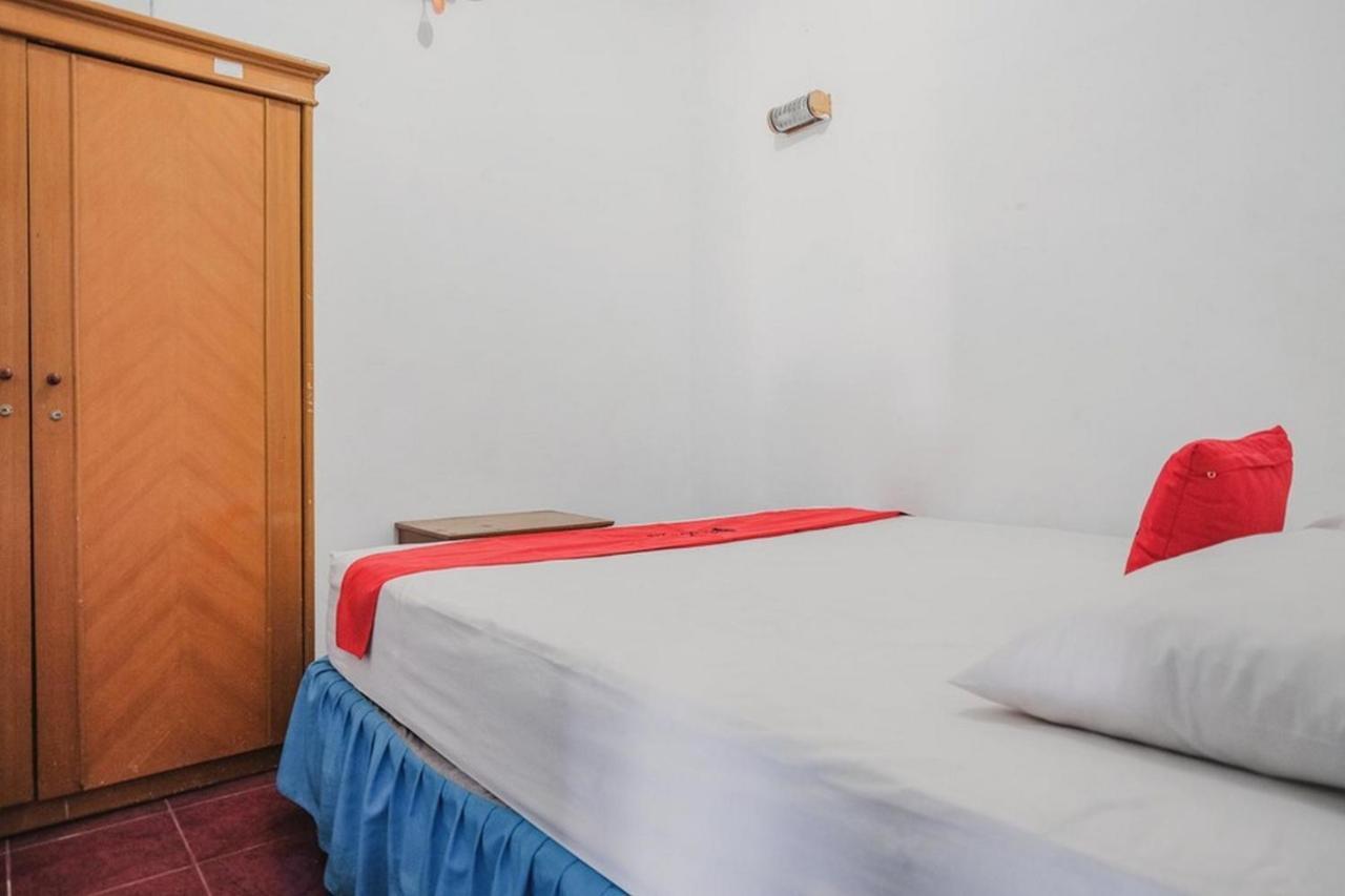 Reddoorz Near Pantai Florida Anyer Hotel Serang Exterior photo