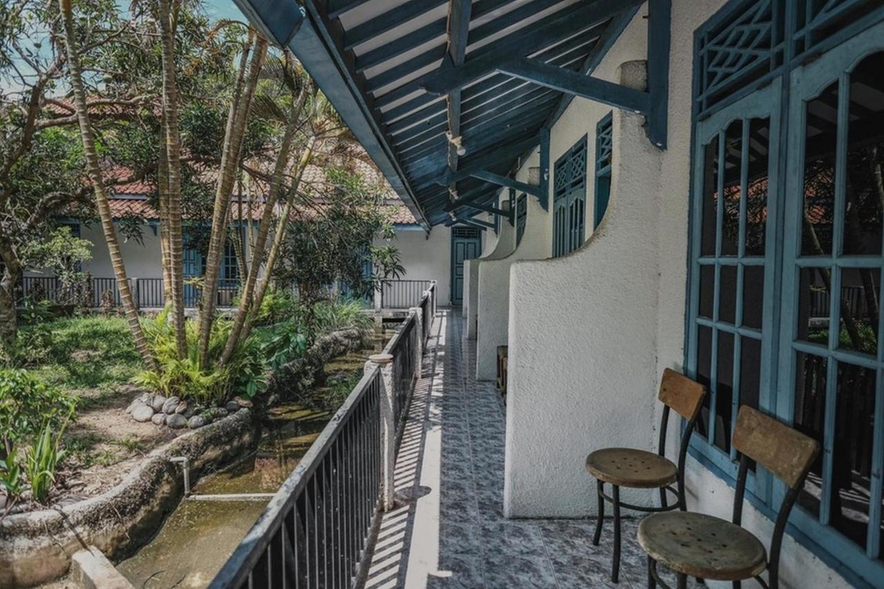 Reddoorz Near Pantai Florida Anyer Hotel Serang Exterior photo